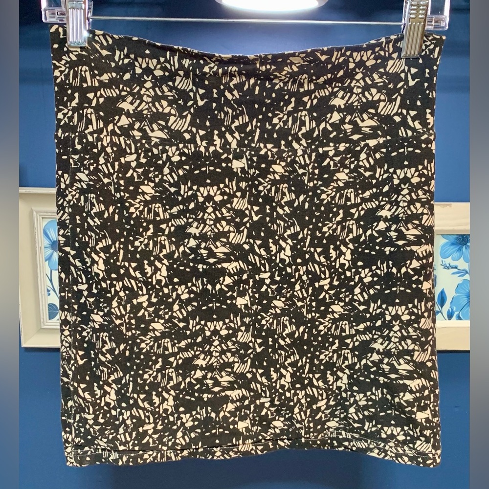 Forever 21 Black and White Mini Pencil Skirt